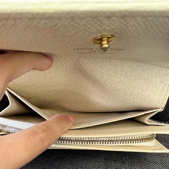 Louis Vuitton Damien Azur portefeuille Tresor Wallet🤍 - Picture 10 of 14